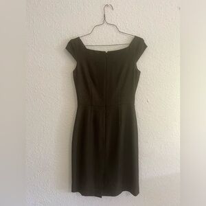 Lovely Olive Antonio Melani dress, EUC, size 2